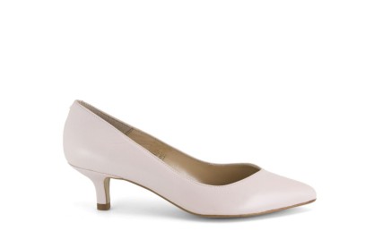 15574-525c-zapato-de-novia-de-tacon-bajo-en-rosa-palo-angel-alarcon (1)